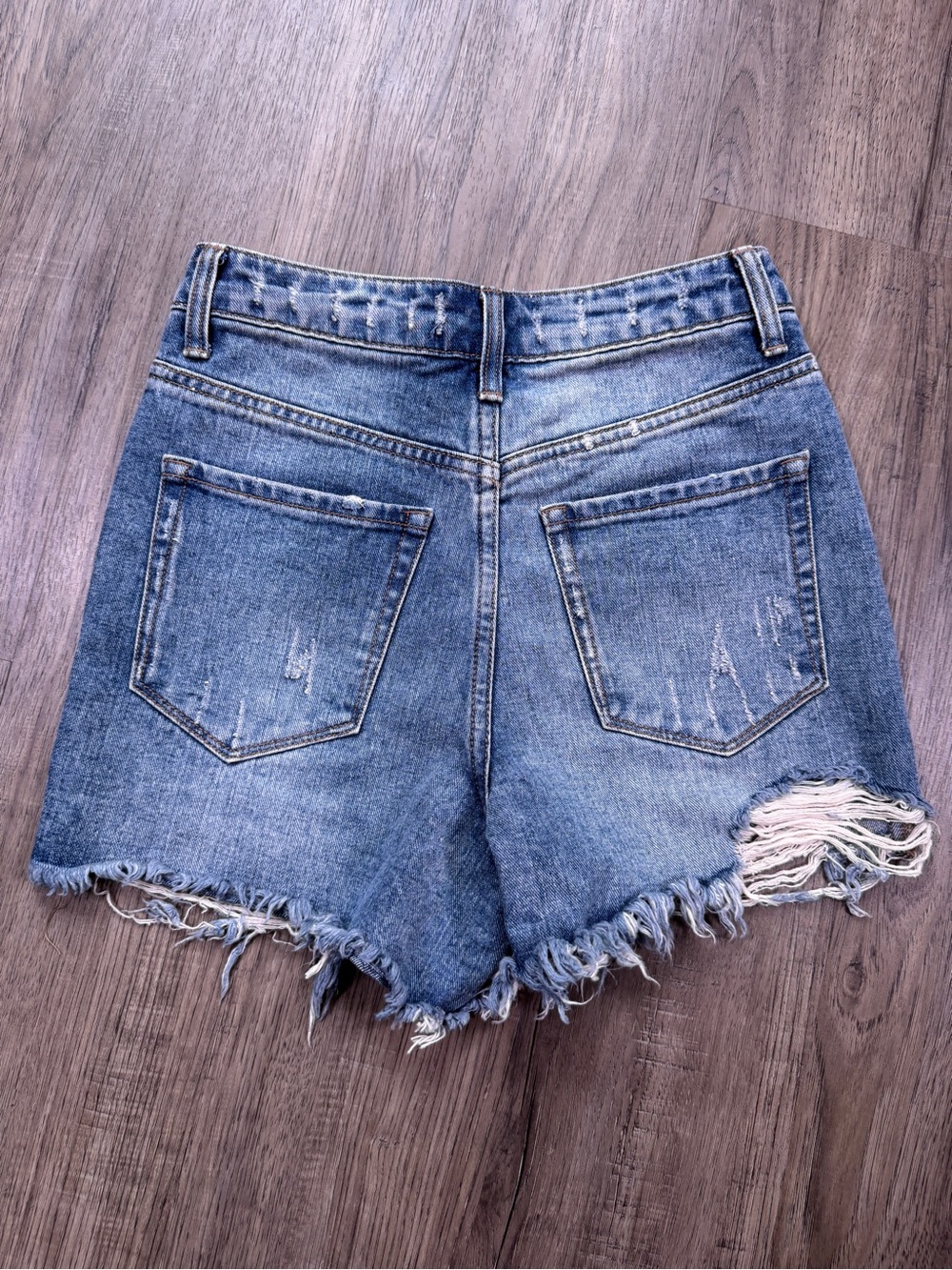 Vervet Distressed Denim Cutoff Shorts XS - Picture 2 of 11